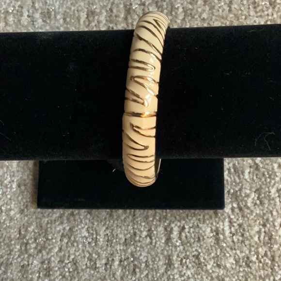 Gold/Cream Enameled Bangle Bracelet w/Self Hinged Closure - Picture 2 of 4